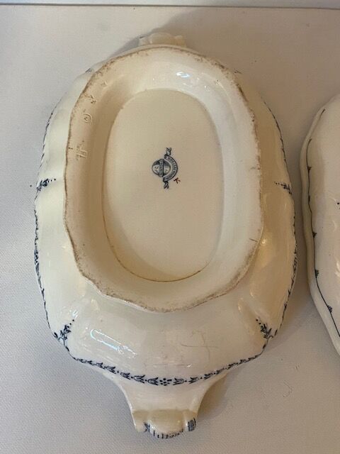 Soupière "Mintons Norton Festoon"