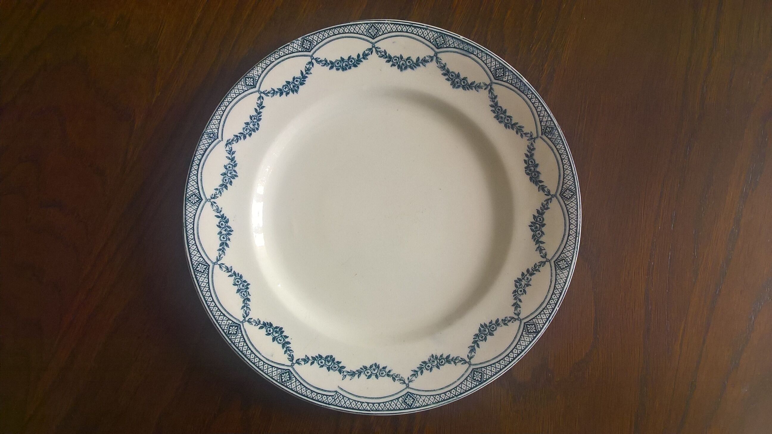 2 flat plates Salins "Little Trianon"