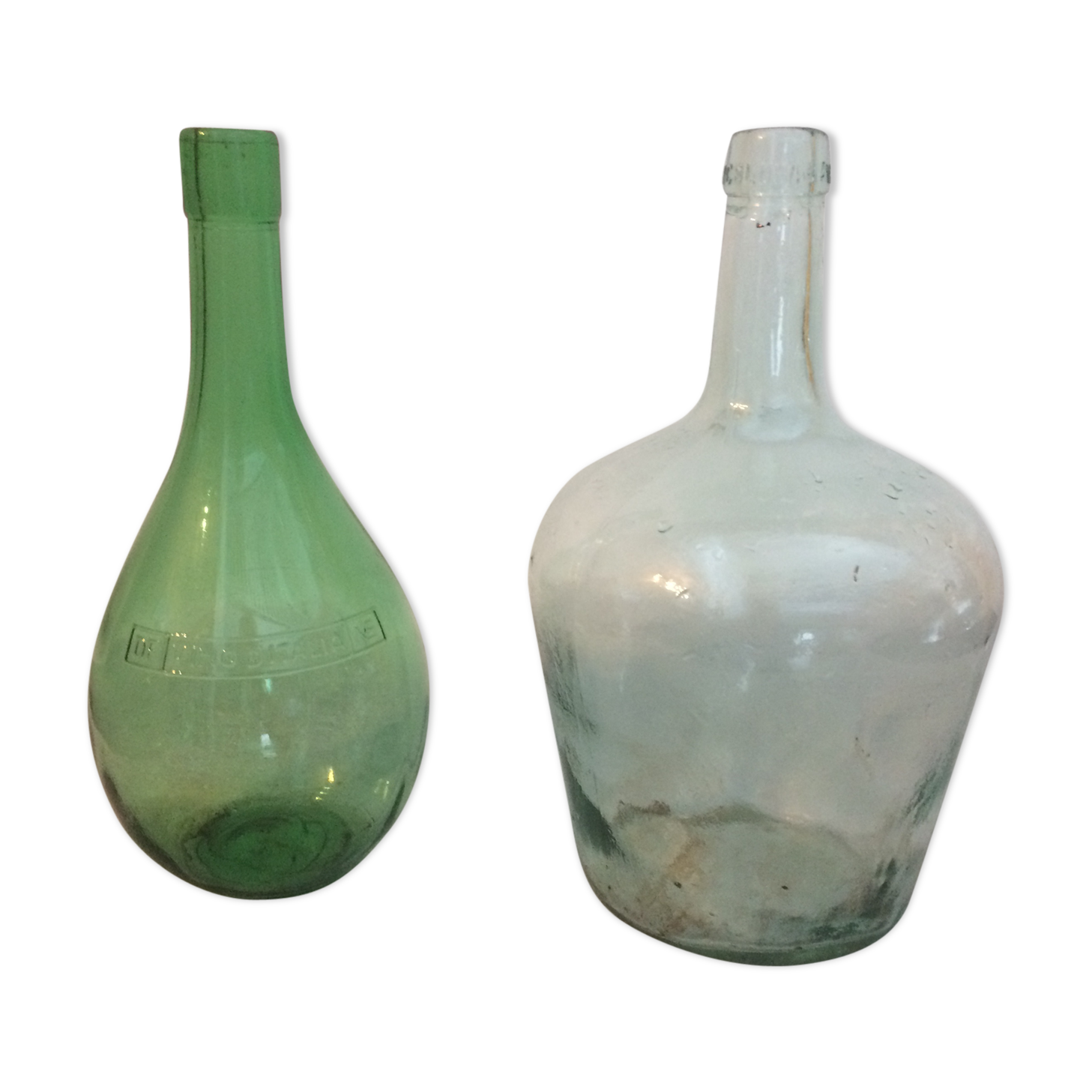Pair of 1 liter and 2 liters demijohns