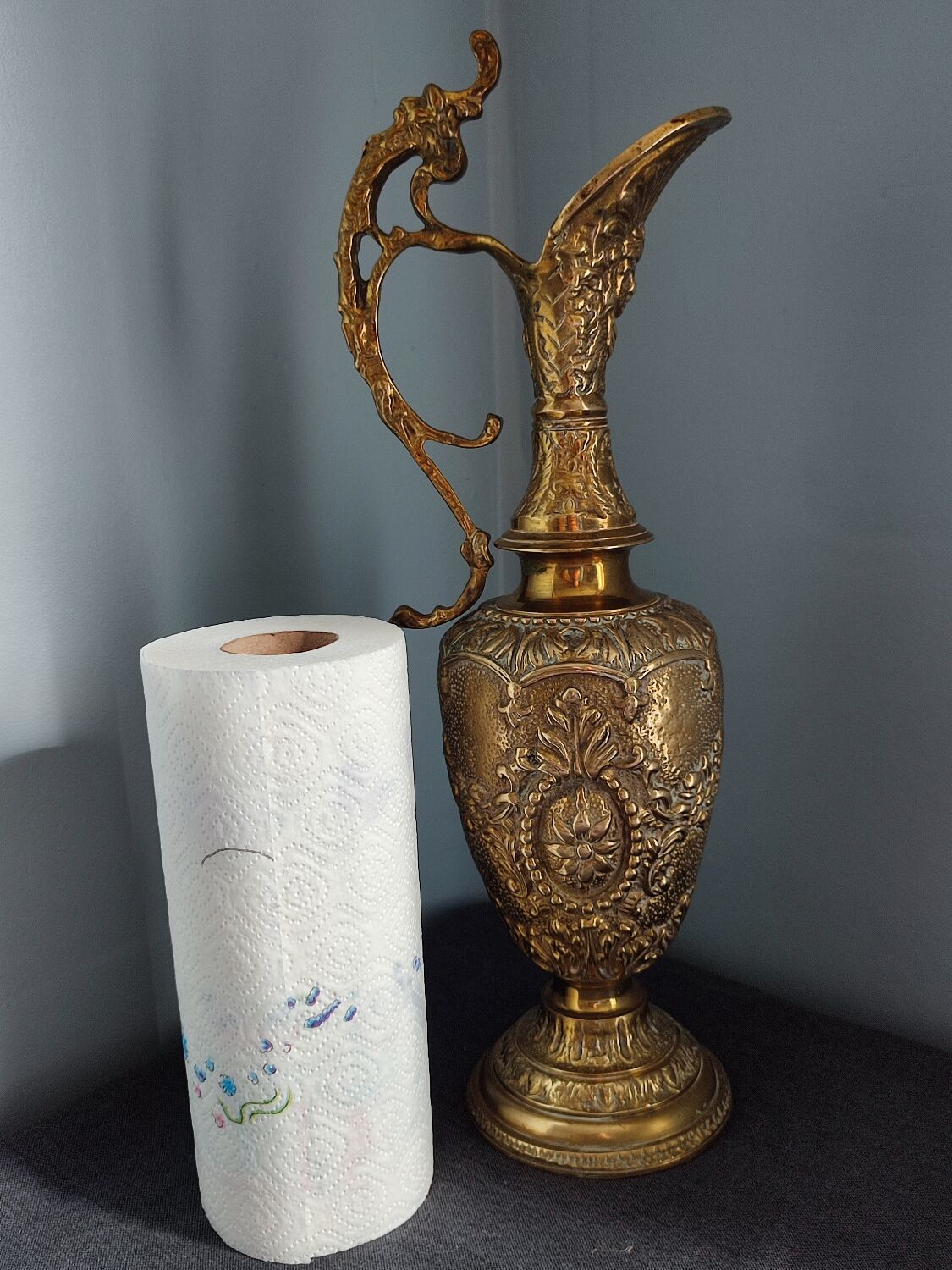 Ewer in gilded bronze