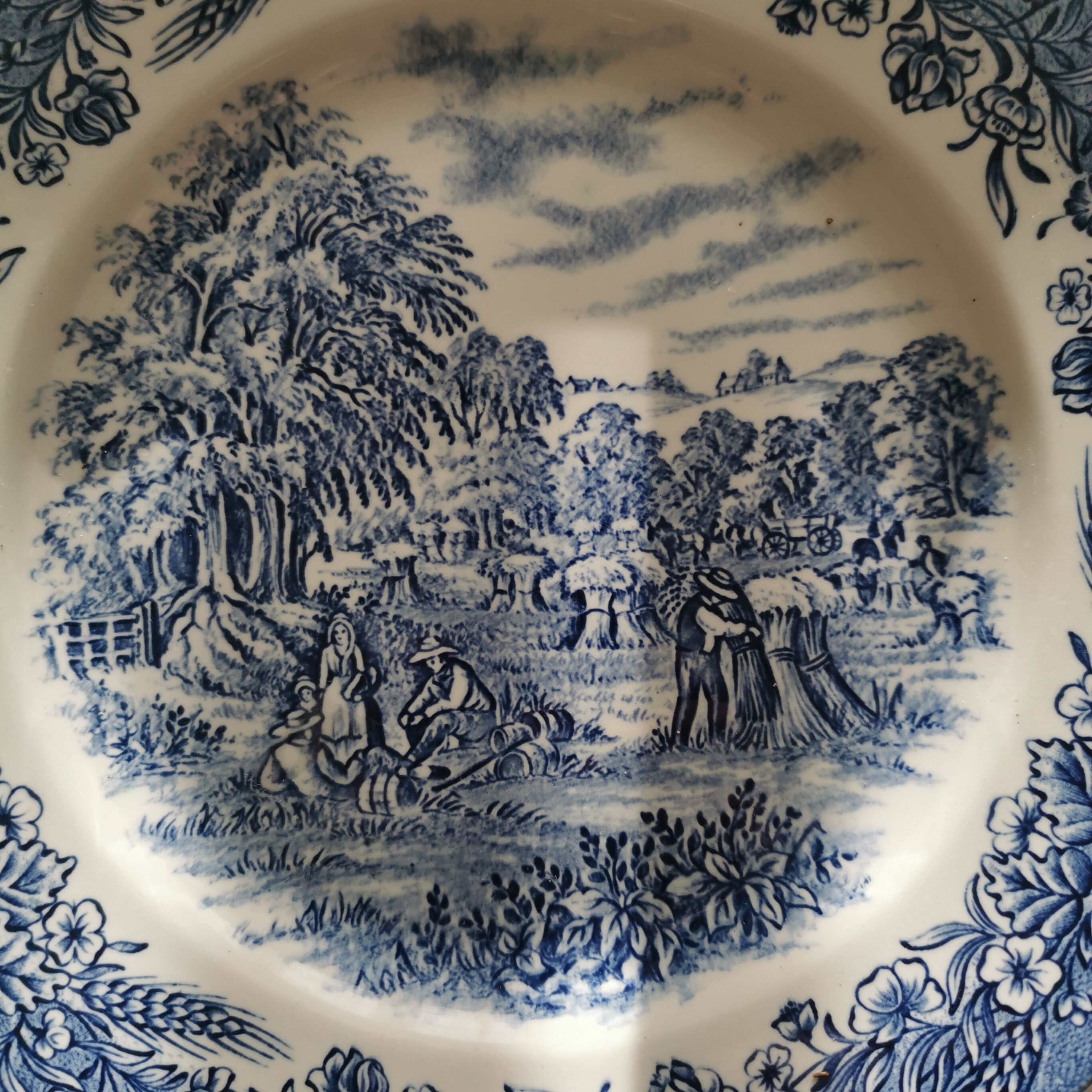 Churchill England porcelain dinner plate. Currier & Ives Harvest Pattern