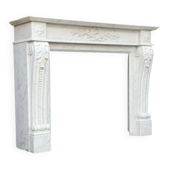 Louis XV style fireplace in Carrara marble, circa 1980.