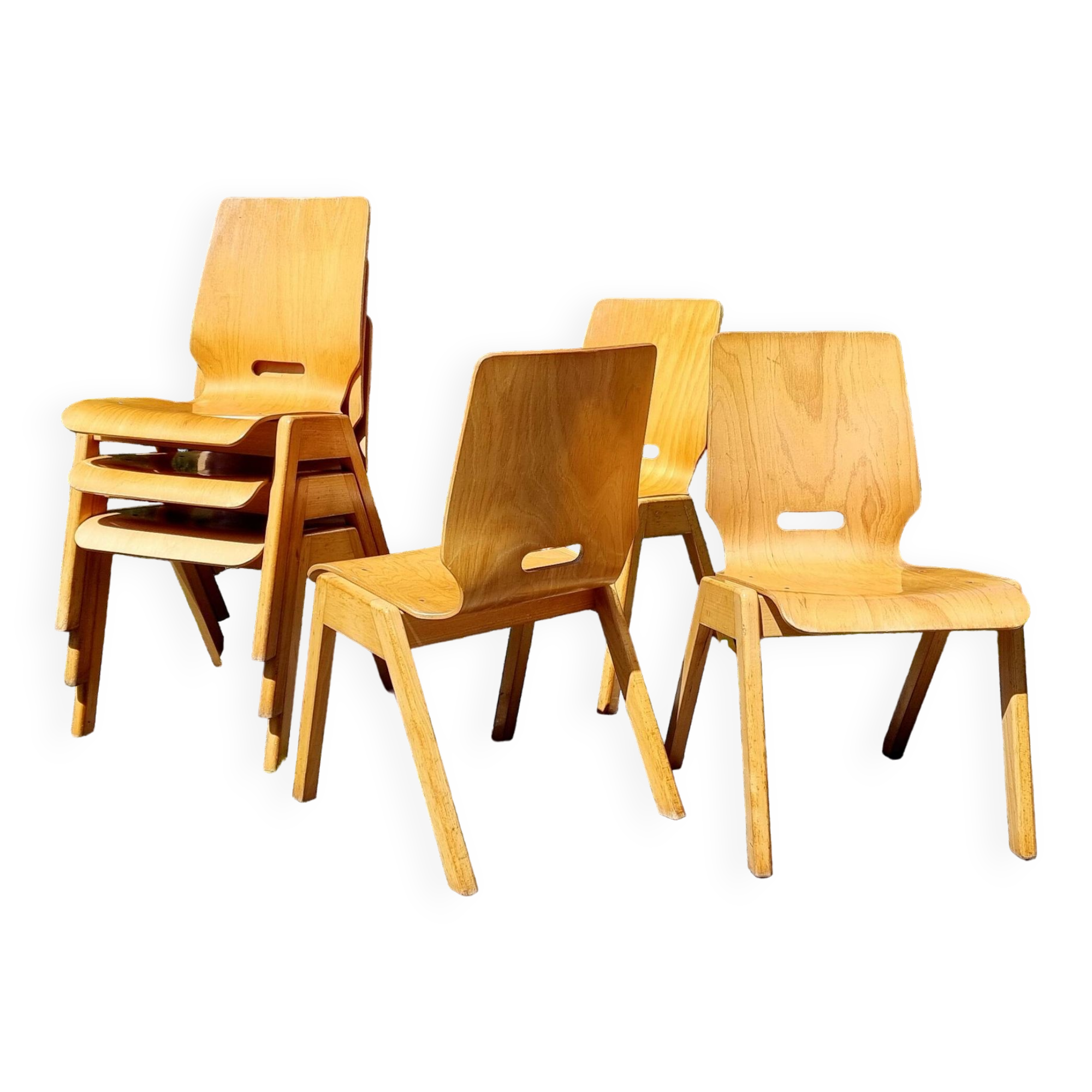 Set of 6 stackable Scandinavian wooden bistro chairs