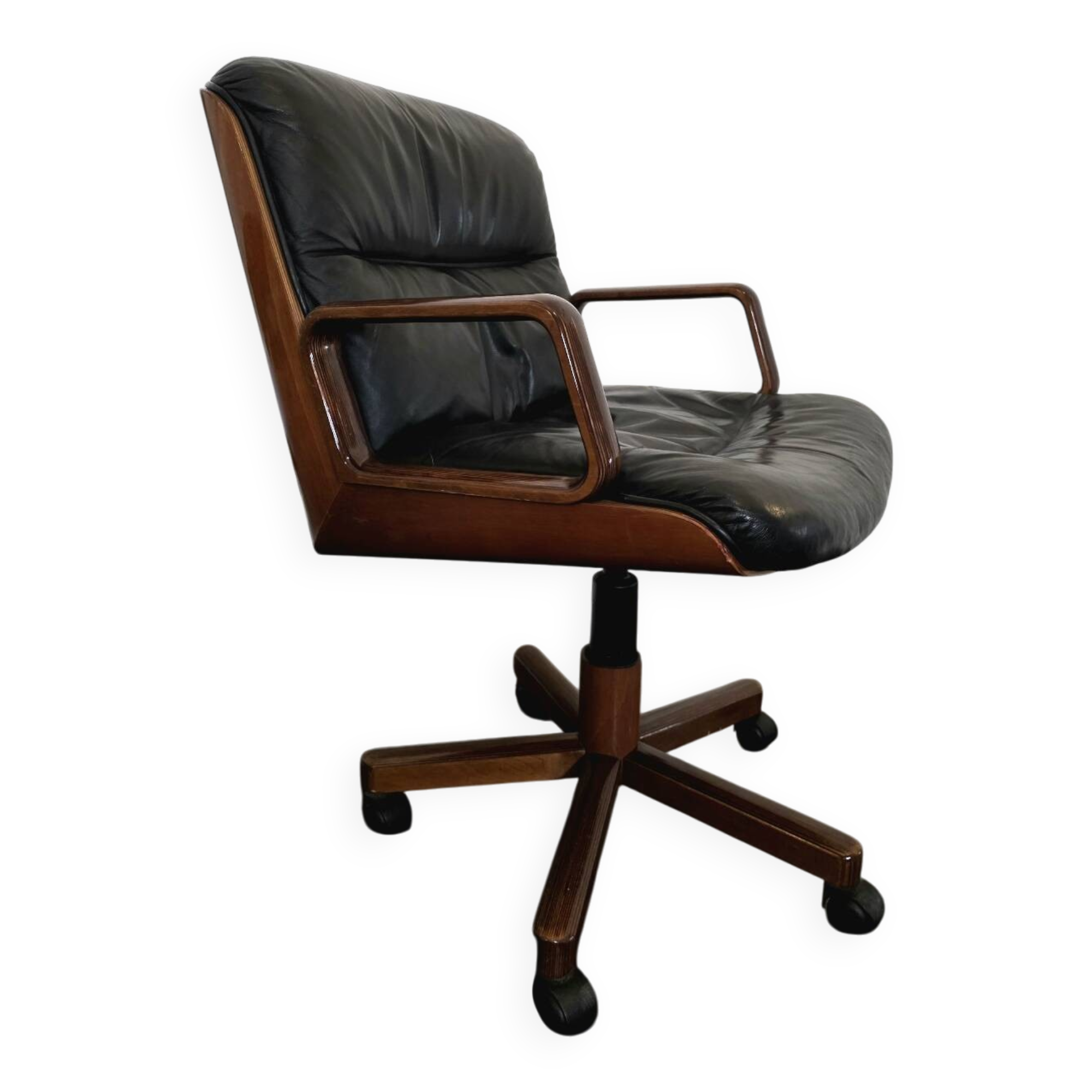 Kiruna executive chair by Luigi Vaghi (1975) – Black leather and tec