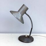 Desk lamp