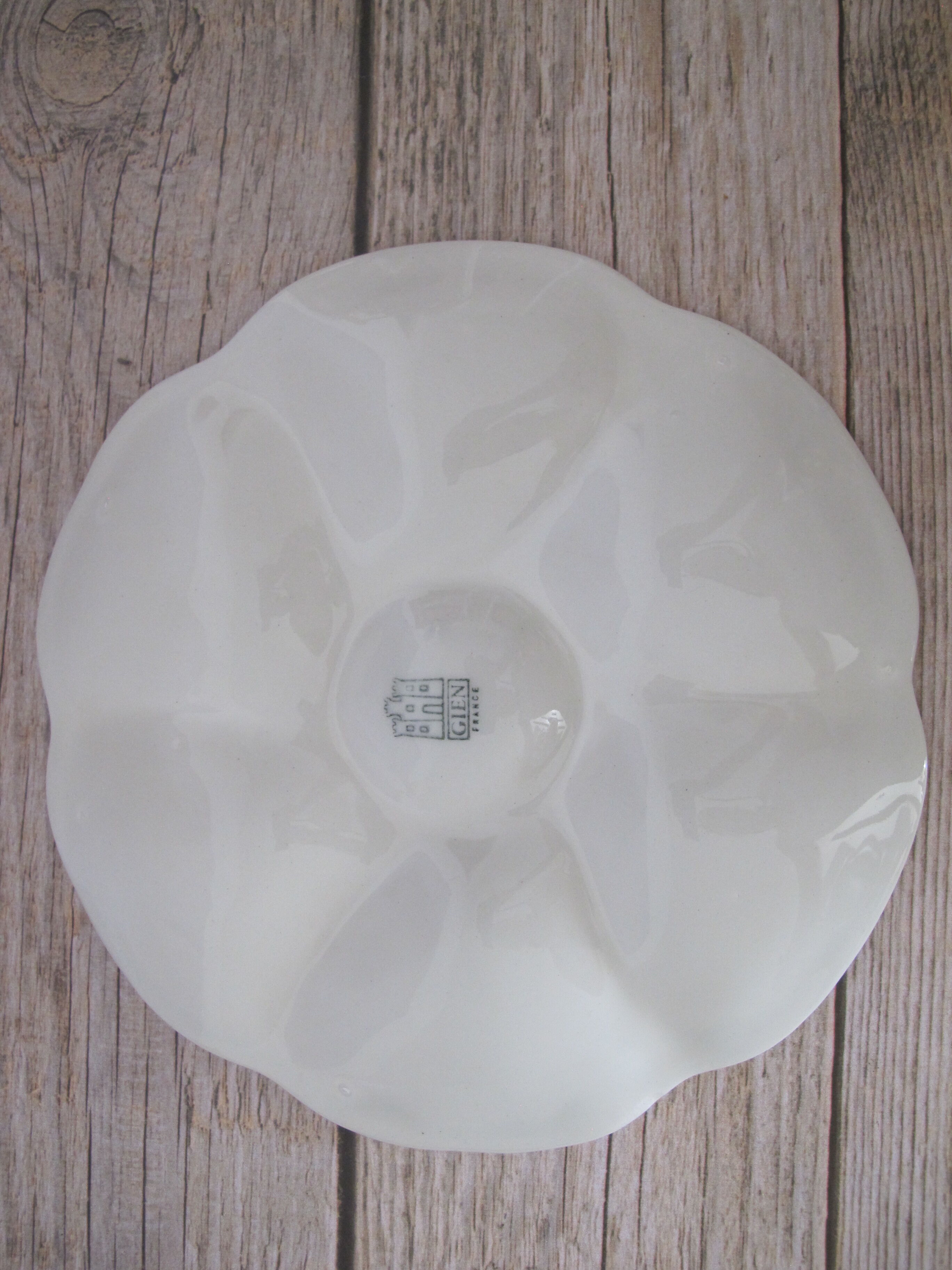 Assiette à huitres de Gien en faïence