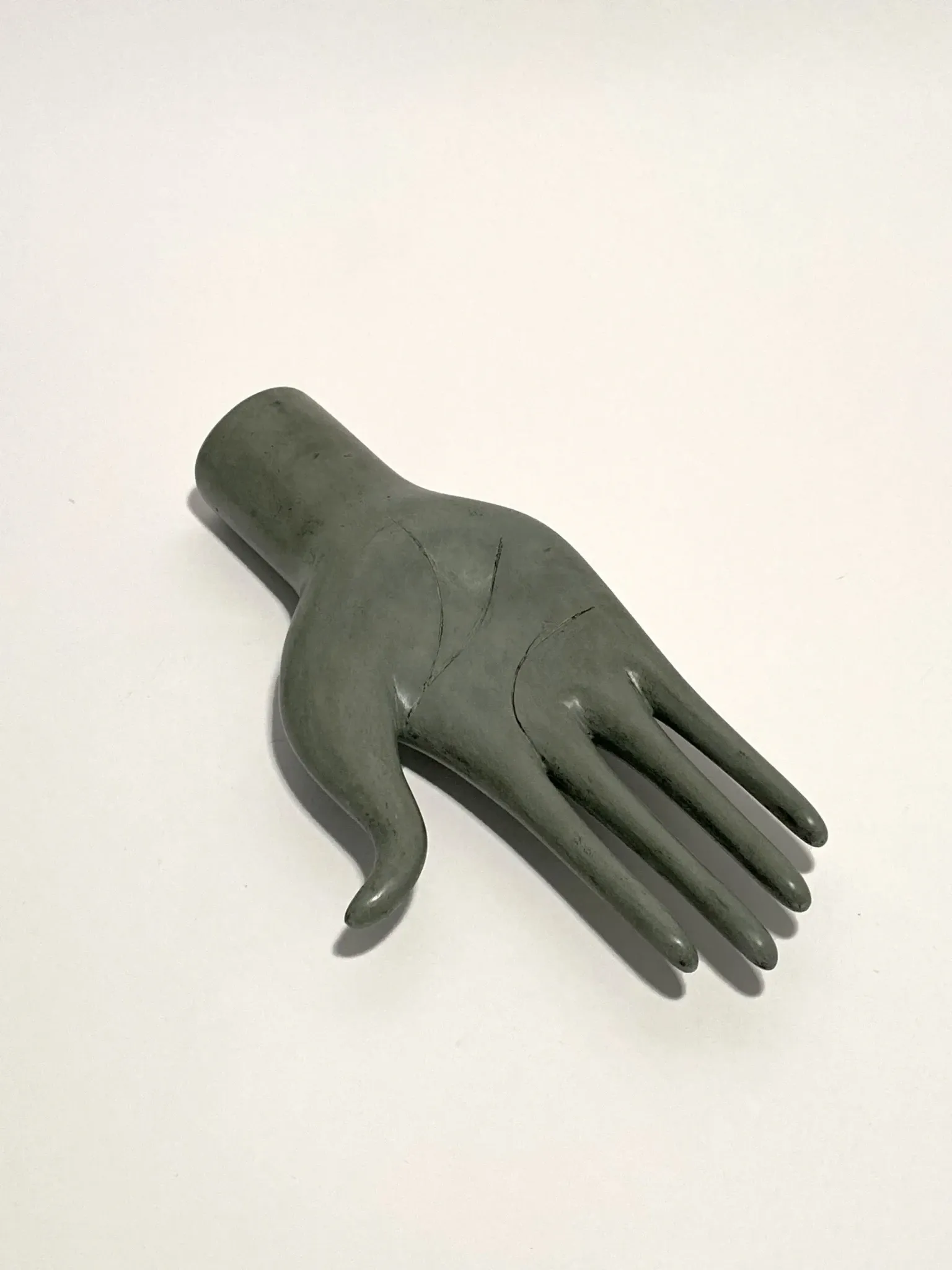 Hand-shaped catchall tray