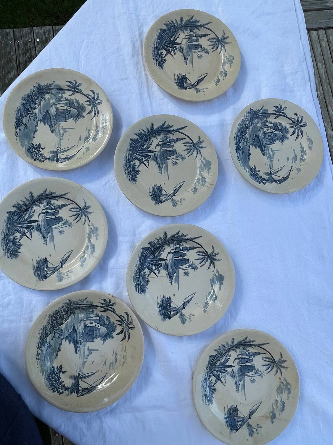 Set of 8 Gien plates Views of the Orient circa 1880