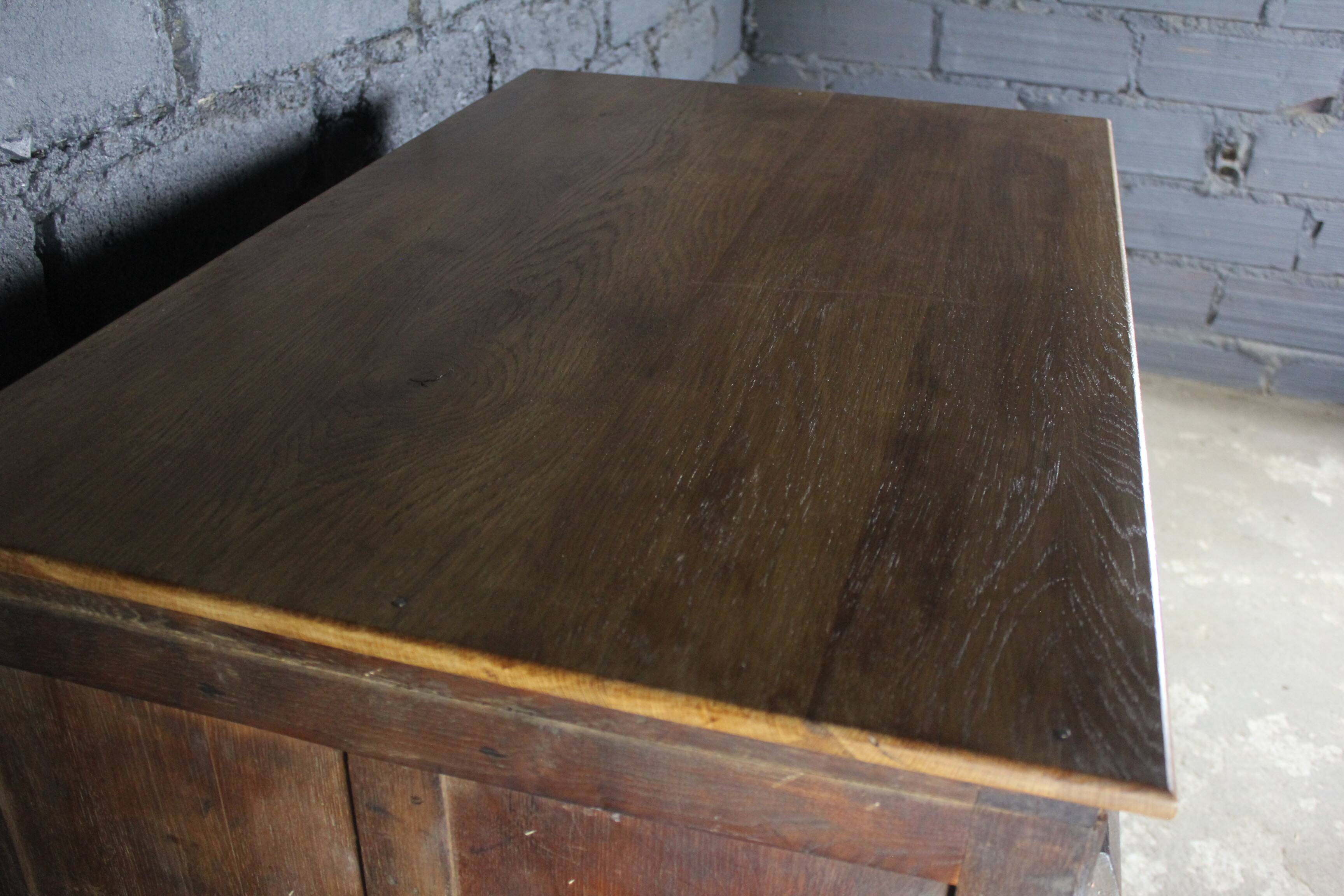 24-drawer trade furniture with label holder