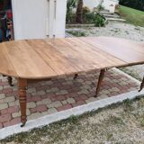 Farm table