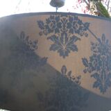 Black cylindrical blind suspension with silver moist print