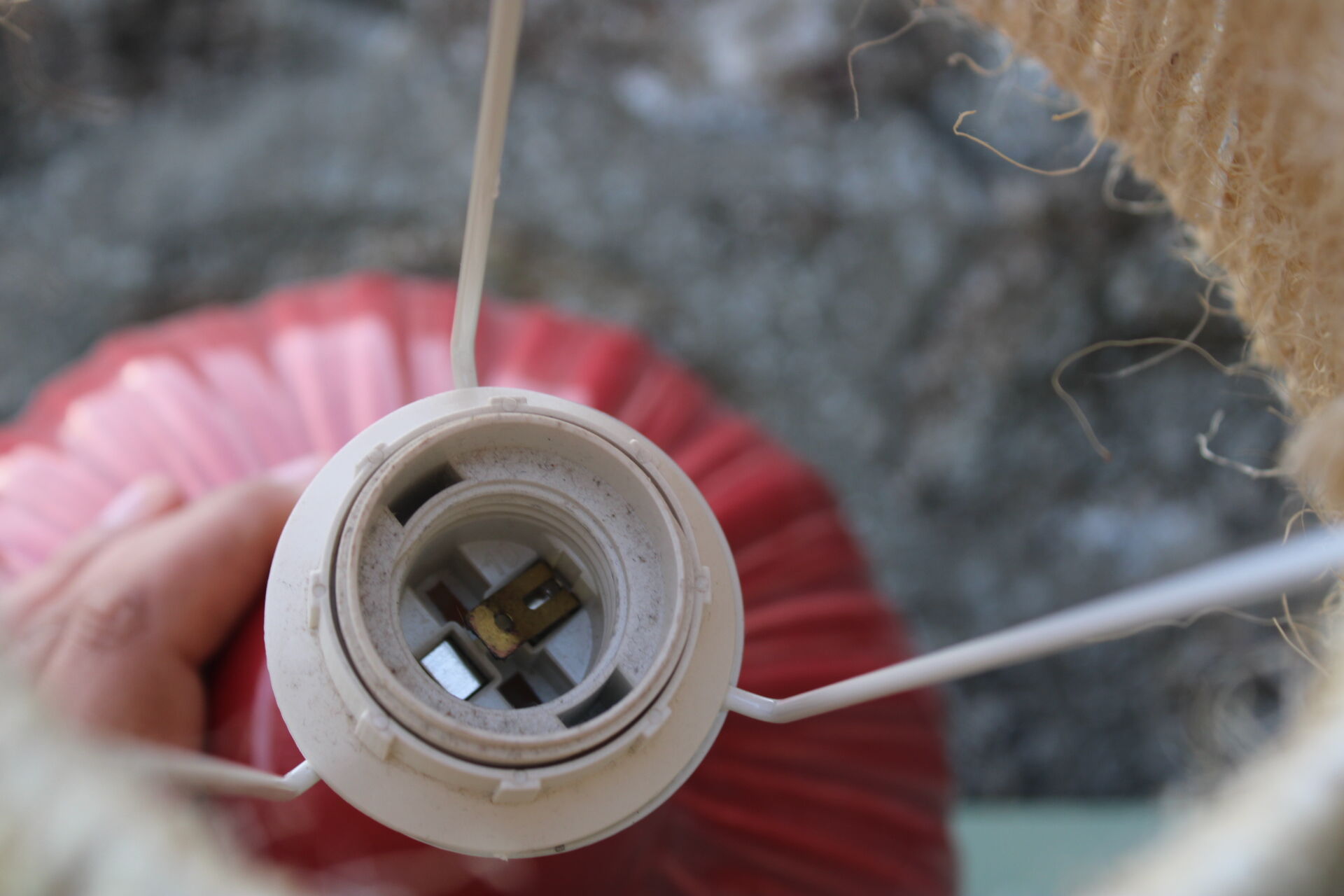 Bedside lamp and rope lampshade