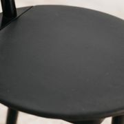 Ensemble de 4 chaises style postmoderne Memphis design italien années 1980.