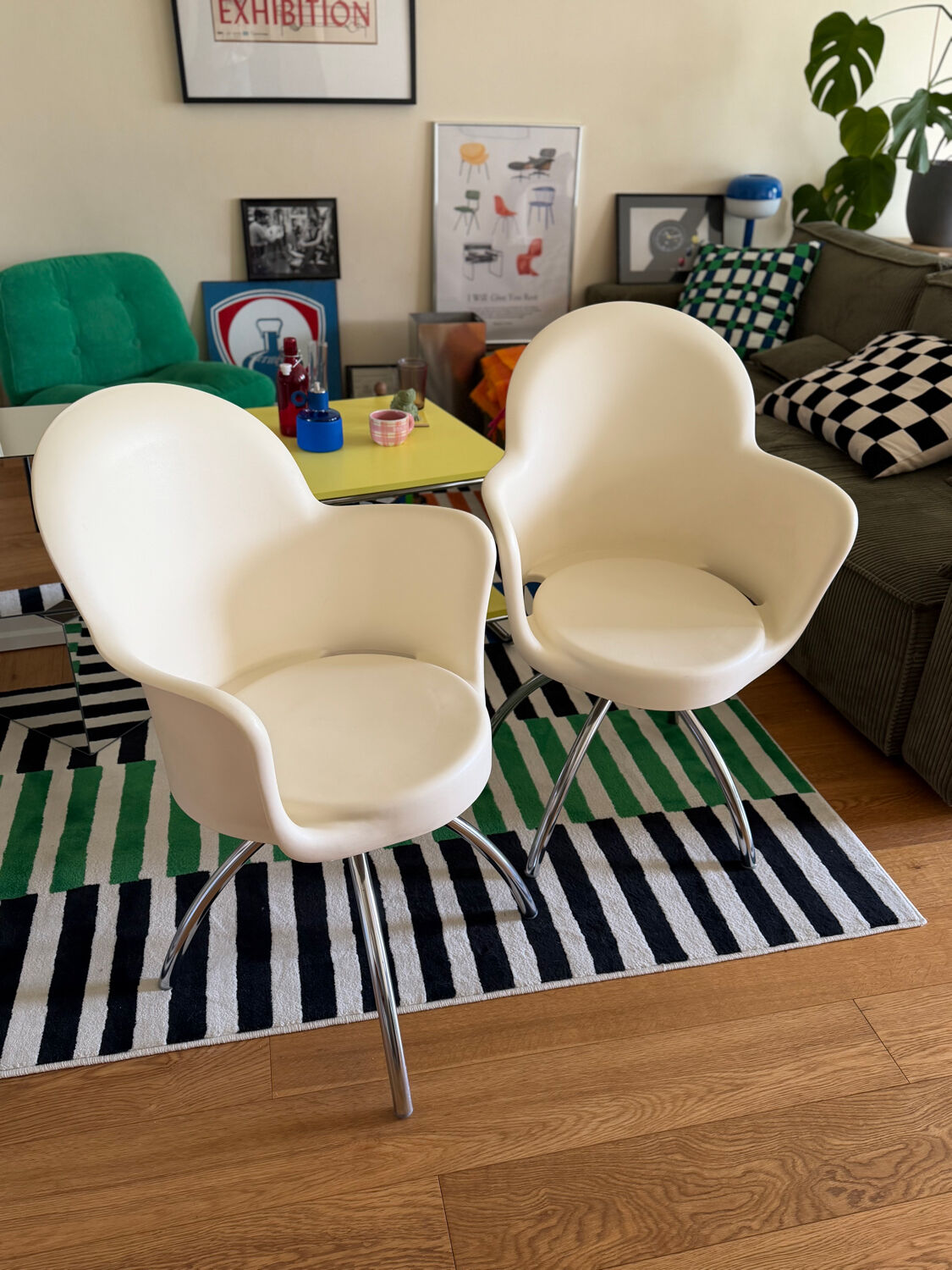 2 chaises Gogo de Marcello Ziliani par Sintesi