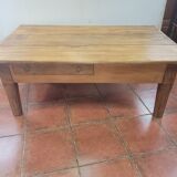 Old coffee table 125/77cms