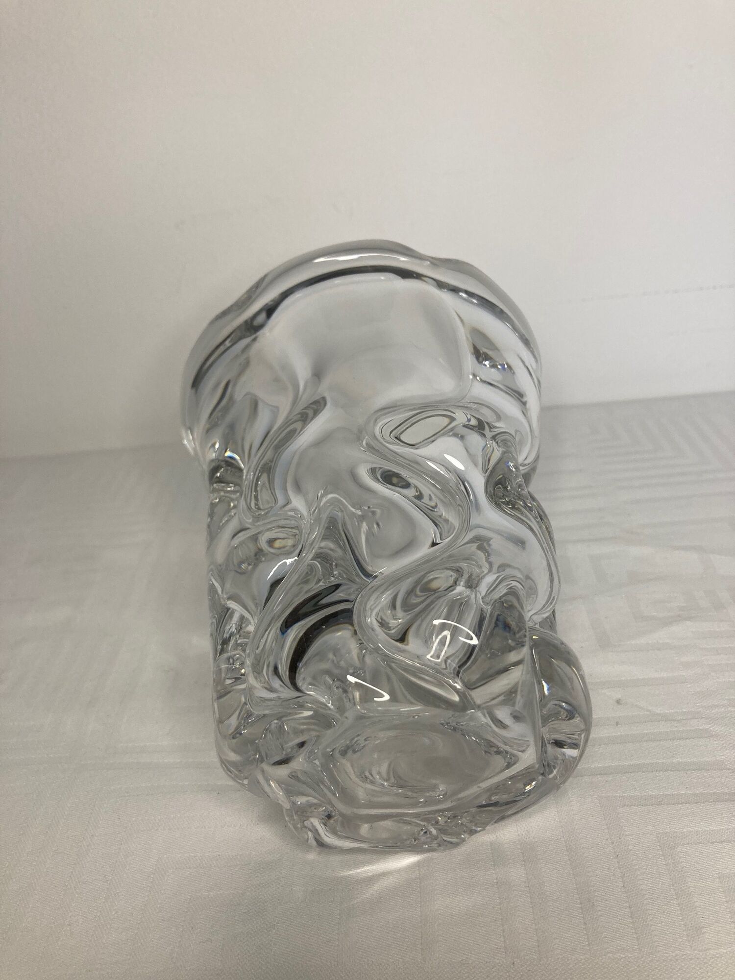 Vase glassware in molded crystal daum signed around 1960