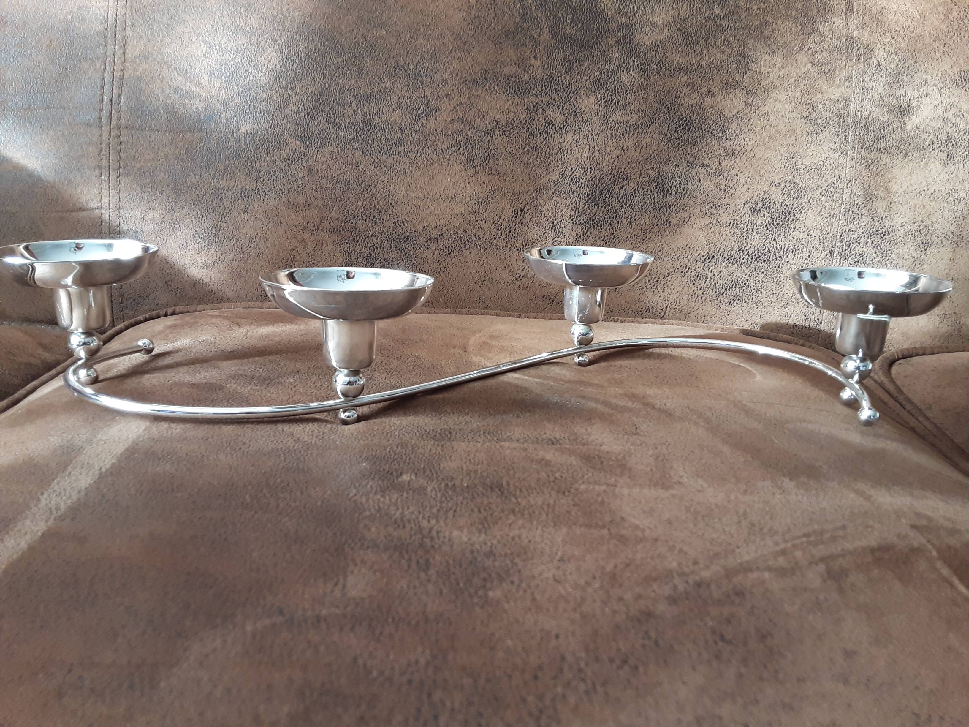 New metal candle holder