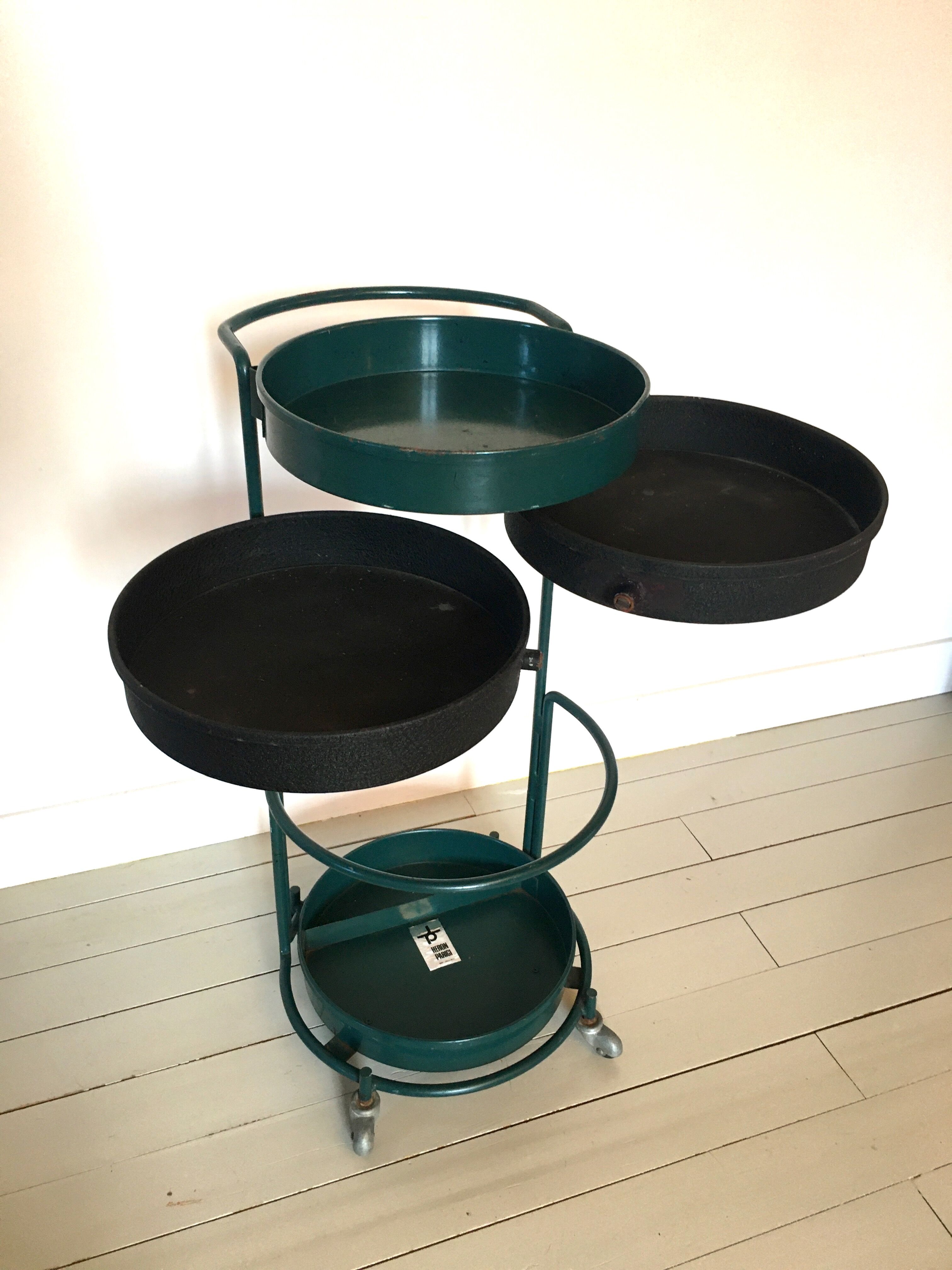 Former hairdresser's service