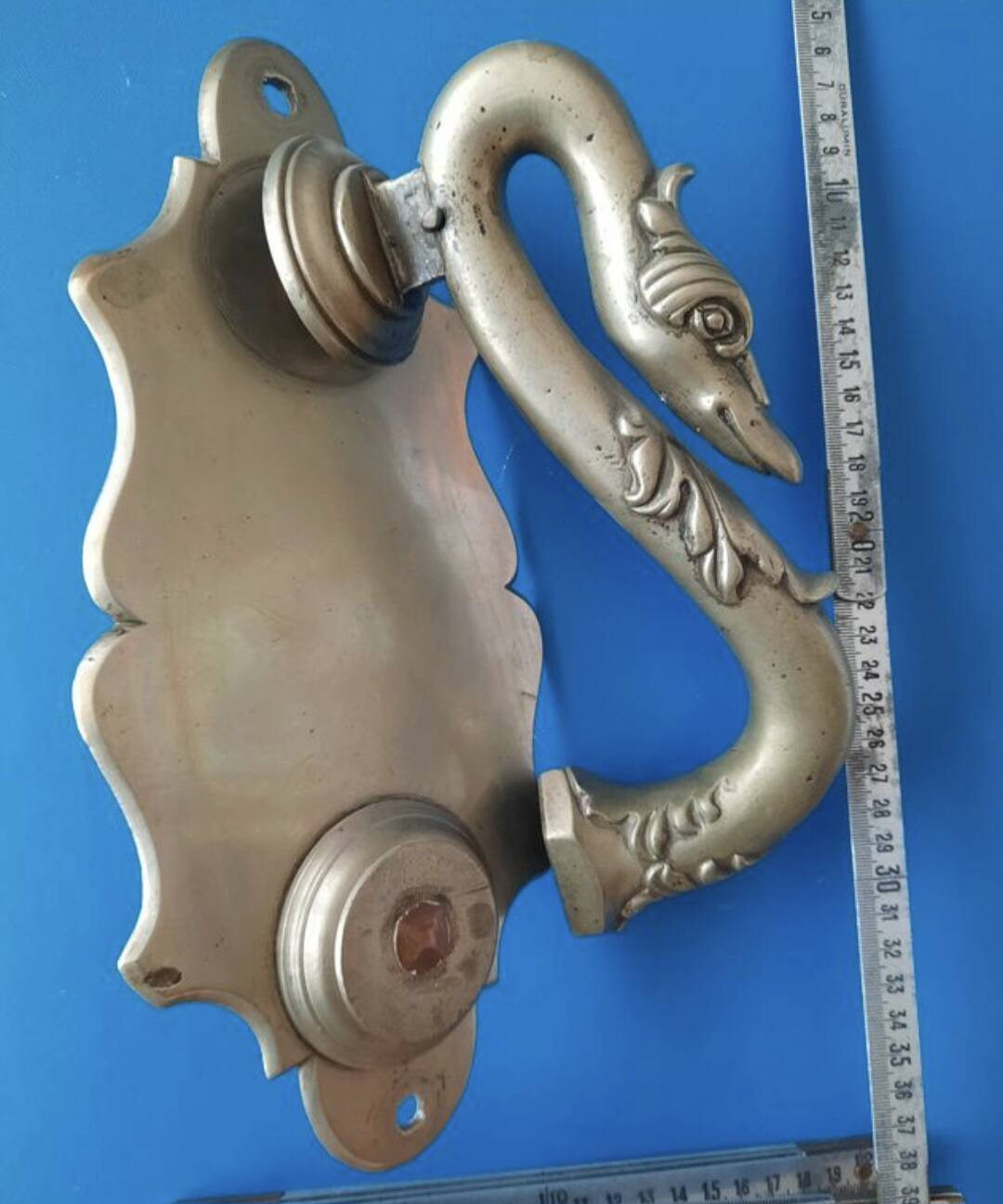 Antique door knocker (swan neck)