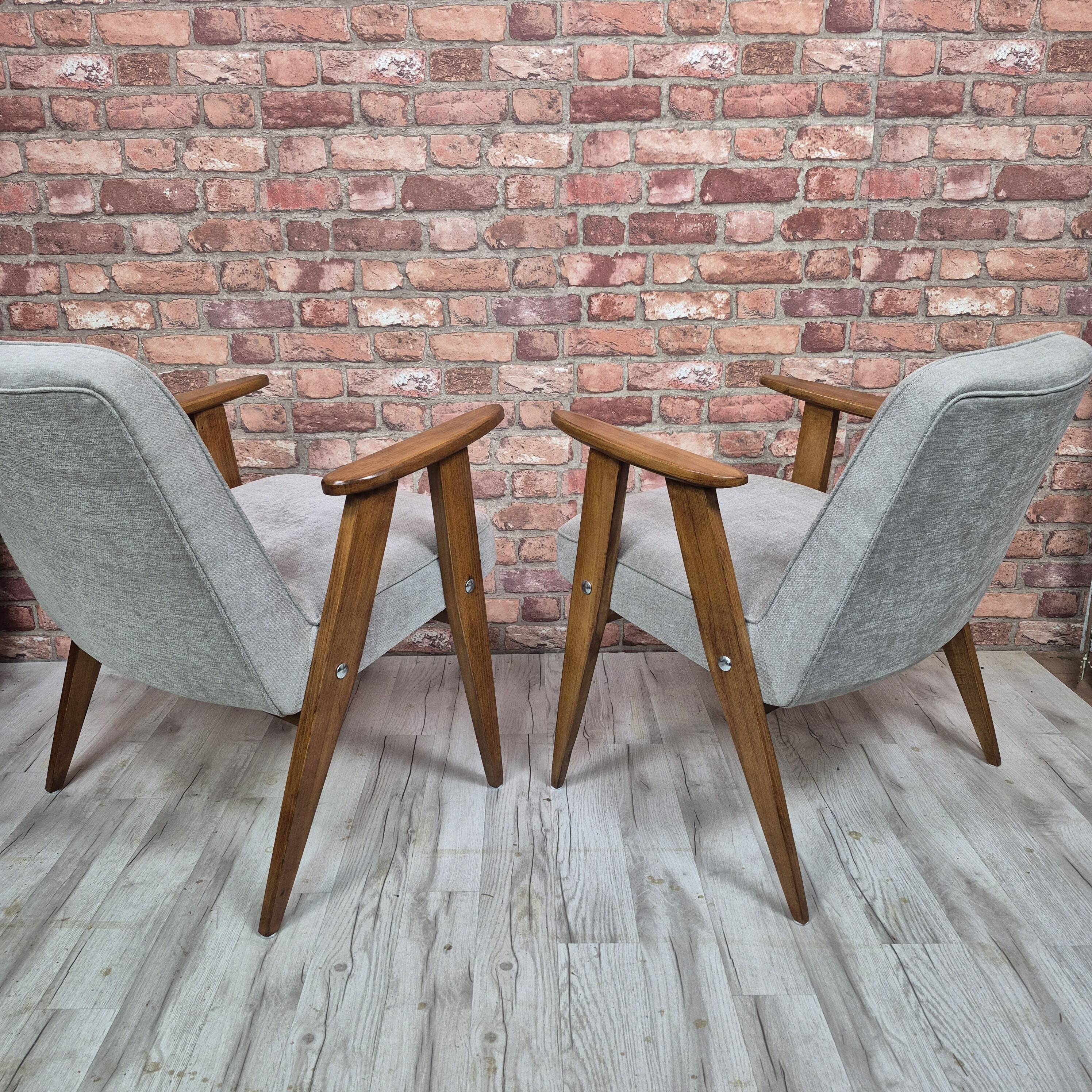 Pair of Restored Mid-Century Armchairs Type 366 by Chierowski - 1960s