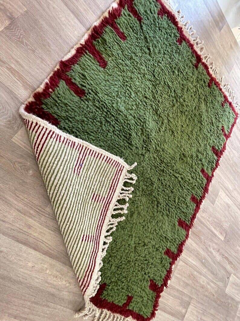 Traditional handmade pure wool rug, green, size 150 x 250 cm