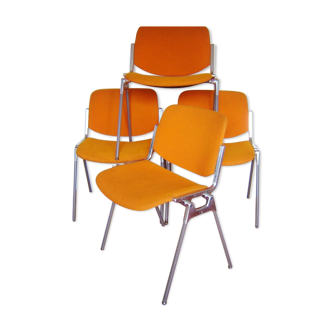 Lot de 4 chaises DSC106 design de Giancarlo Piretti