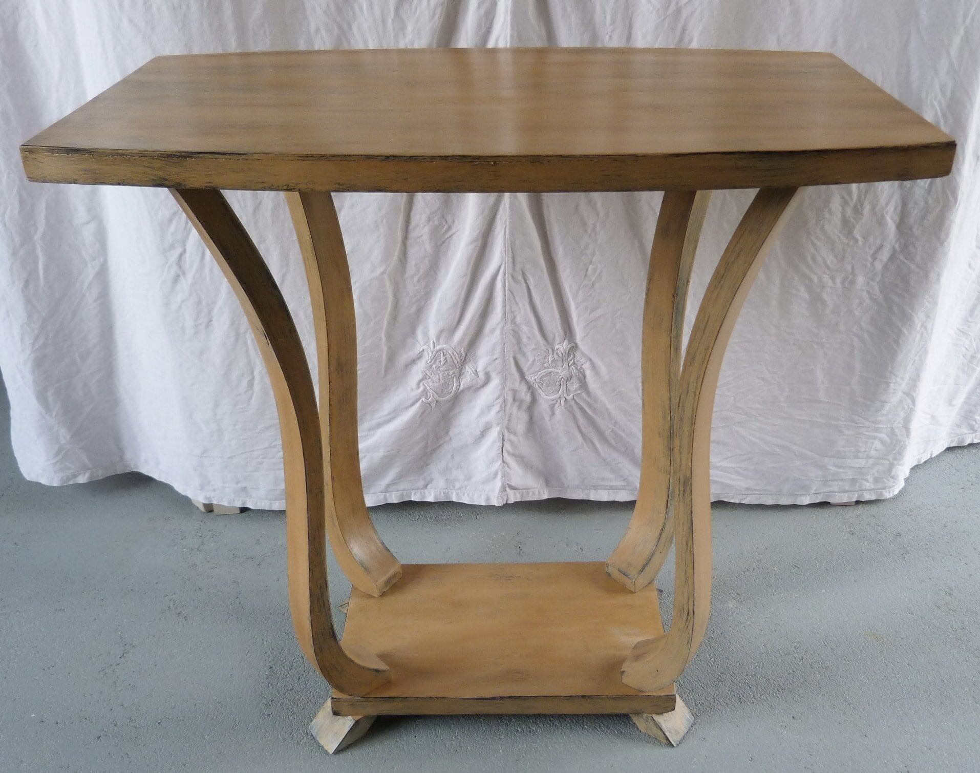 Skated Art Deco Healing