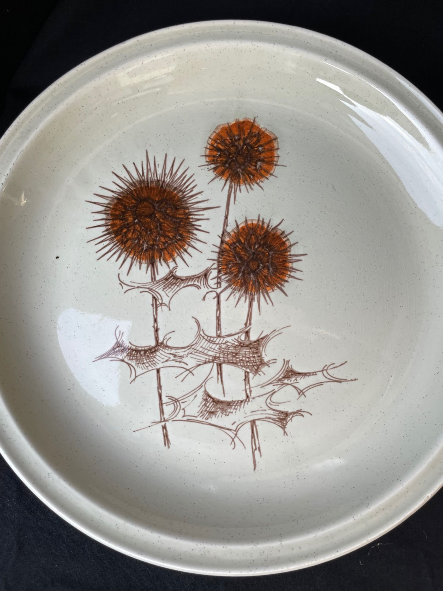 Assiette en faïence atelier d’art de Revernay