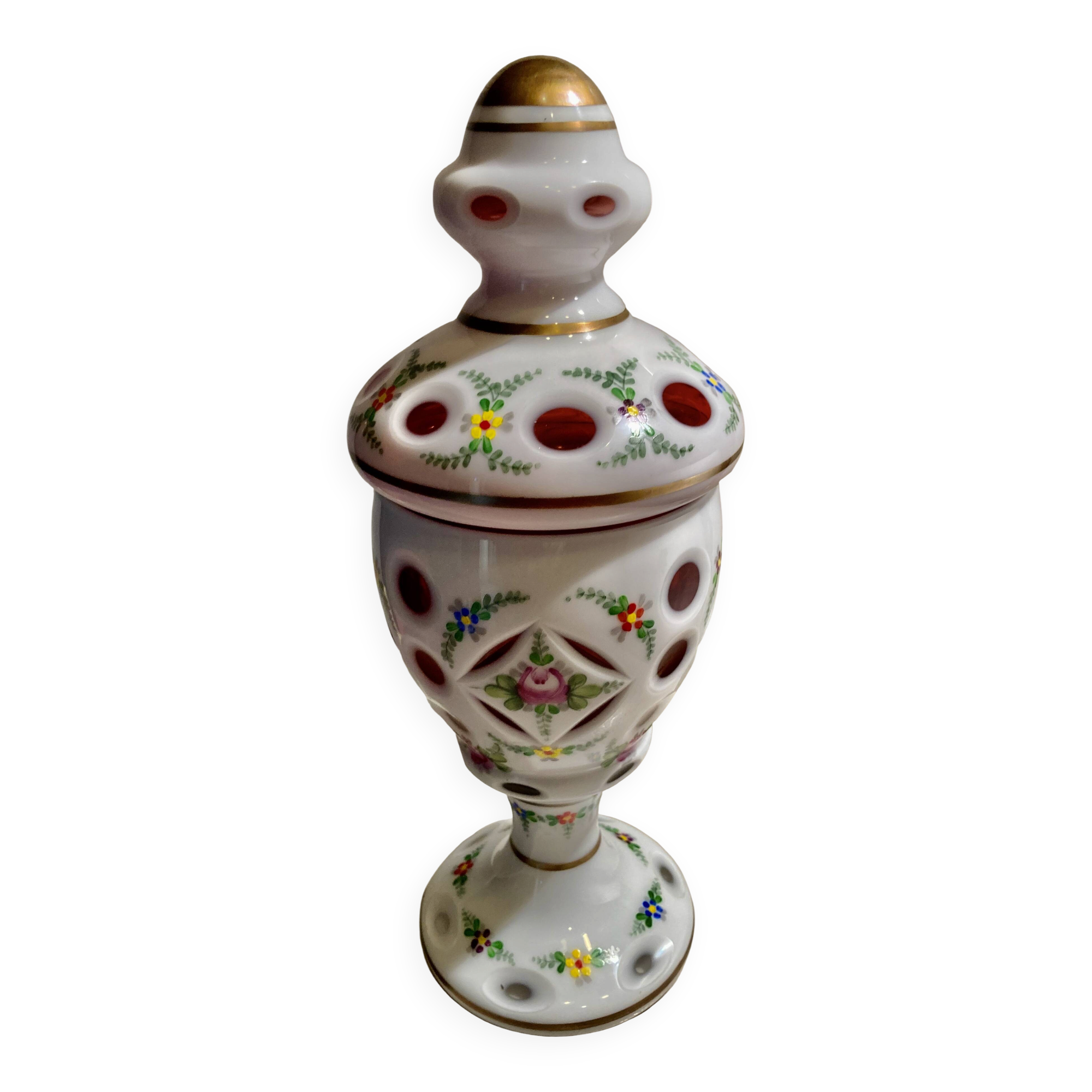 Bohème crystal opaline overlay bonbonnière dragée - 19th century