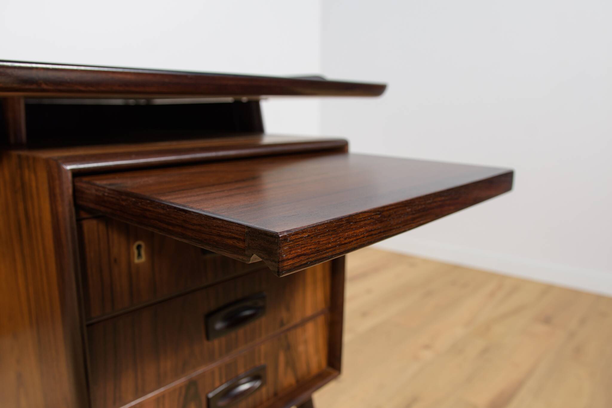 Large Mid-Century Freestanding Rosewood Desk, Denmark, 1960s