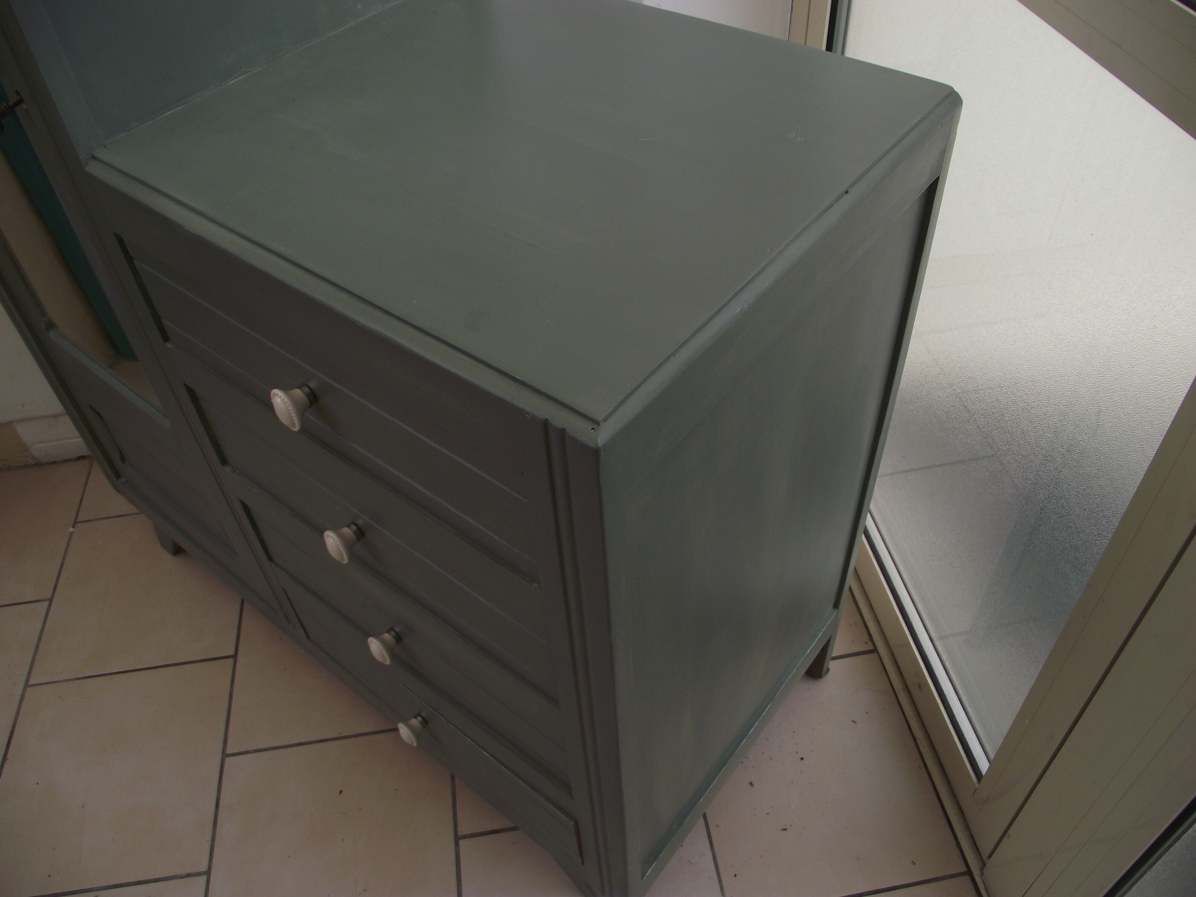 Asymmetrical cabinet from the 50s