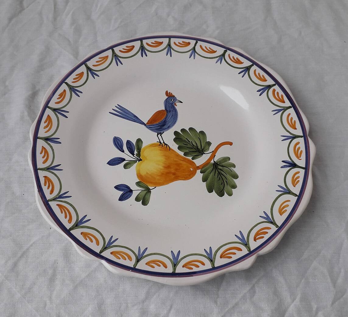 3 assiettes en faïence