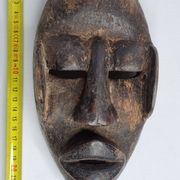 Dan Mask - Ivory Coast - Mid-20th century - Carved wood, 24 cm