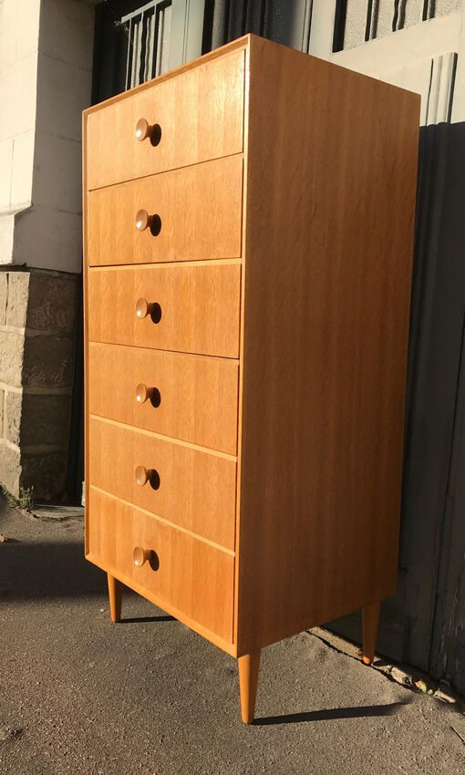 Meredew edition dresser of the 1960s