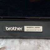 Old Brother 220 Deluxe mechanical typewriter - Made in Japan
