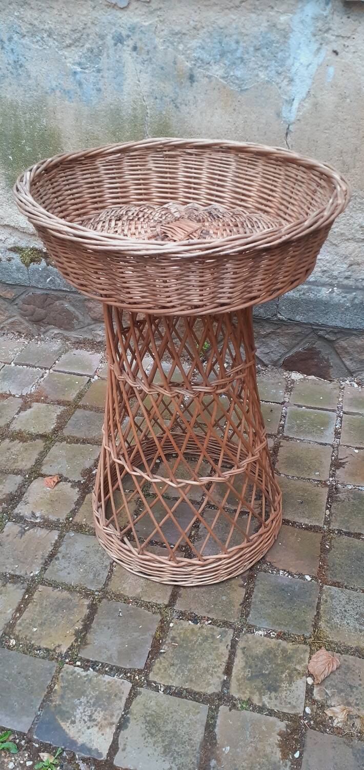 Vintage 50s planter on rattan stand