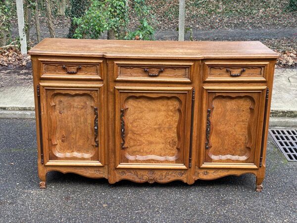 Buffet Louis XV époque 19ème en bois chêne massif