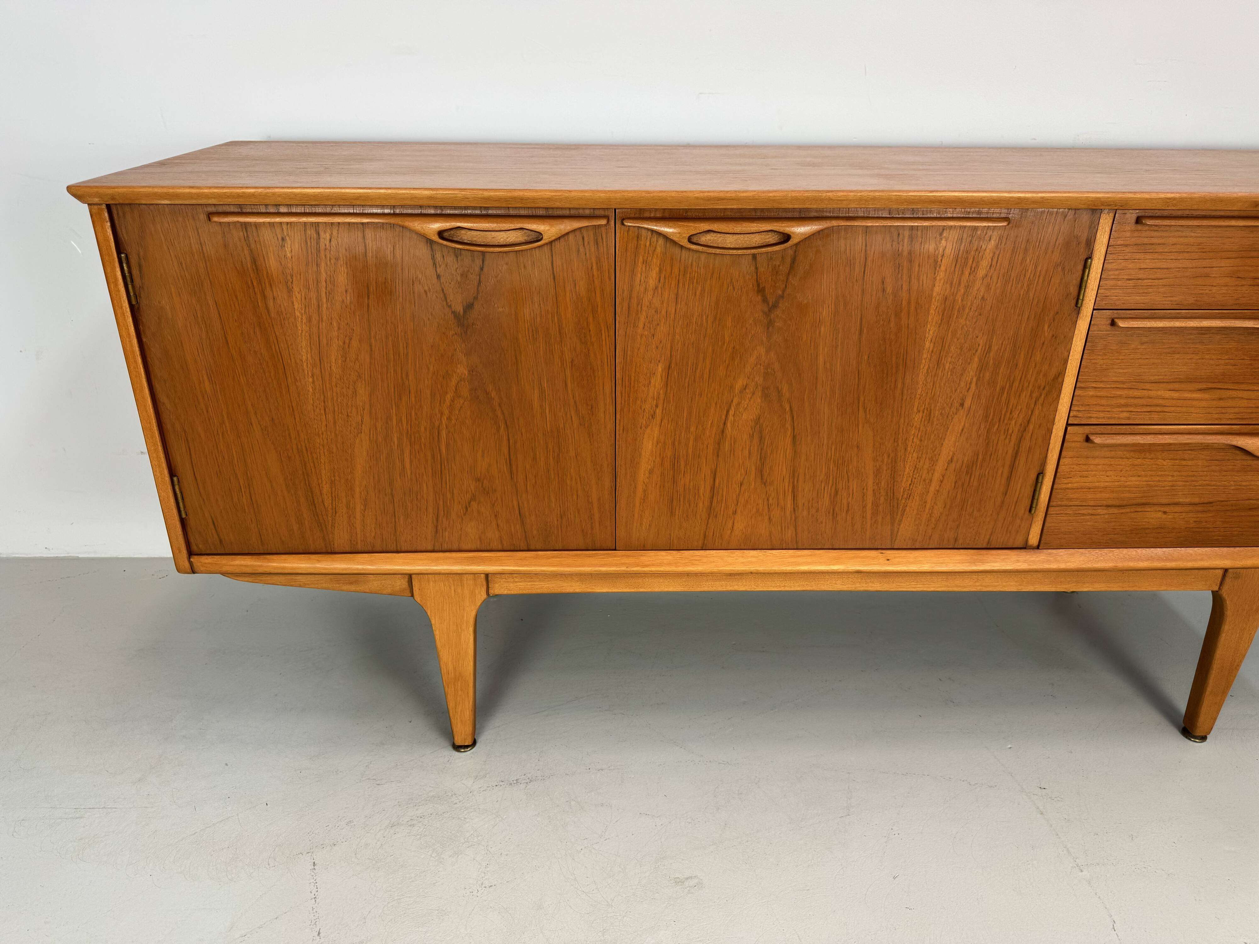 Buffet vintage par Jentique