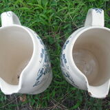 Deux  brocs à eau  faïence " Carmen" Longchamps