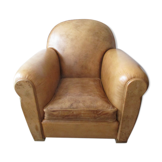 Round back club chair