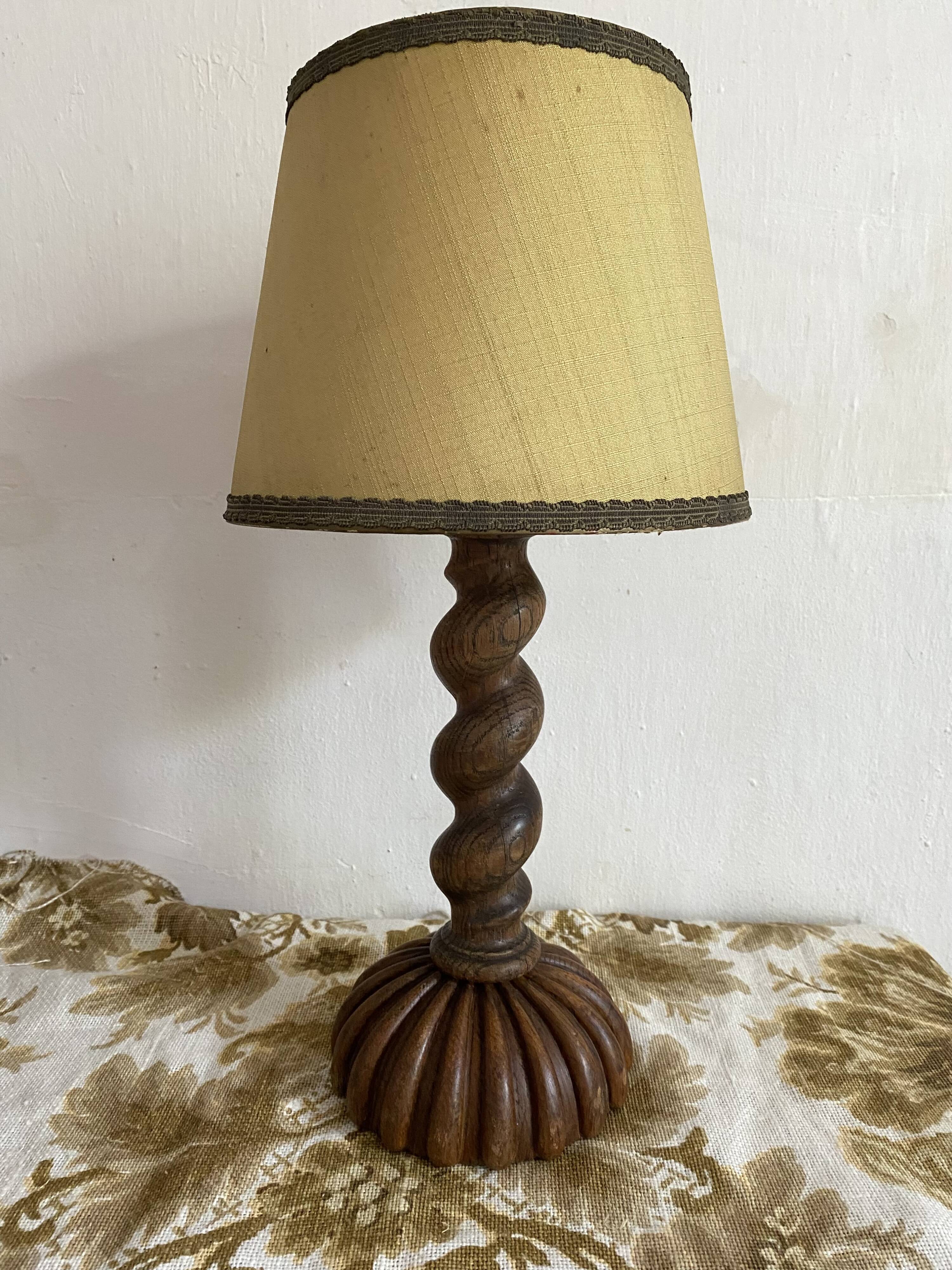Antique lamp in twisted turned wood