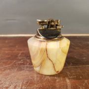 Briquet  de table