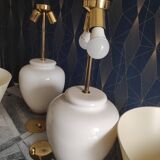 Lamps 2 white cracked ceramic foot fires