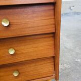 Vintage dresser