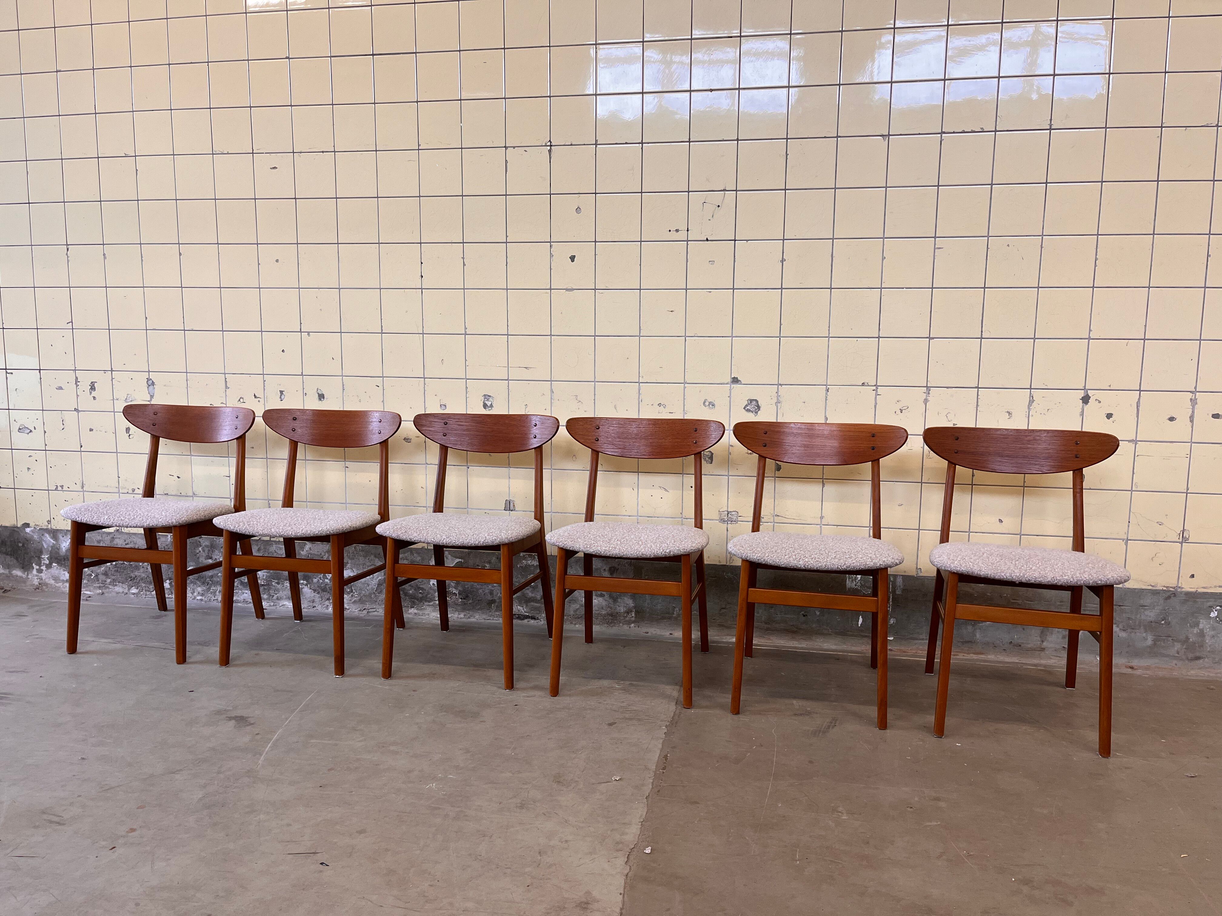 Set of six dining chairs model 210 by Farstrup