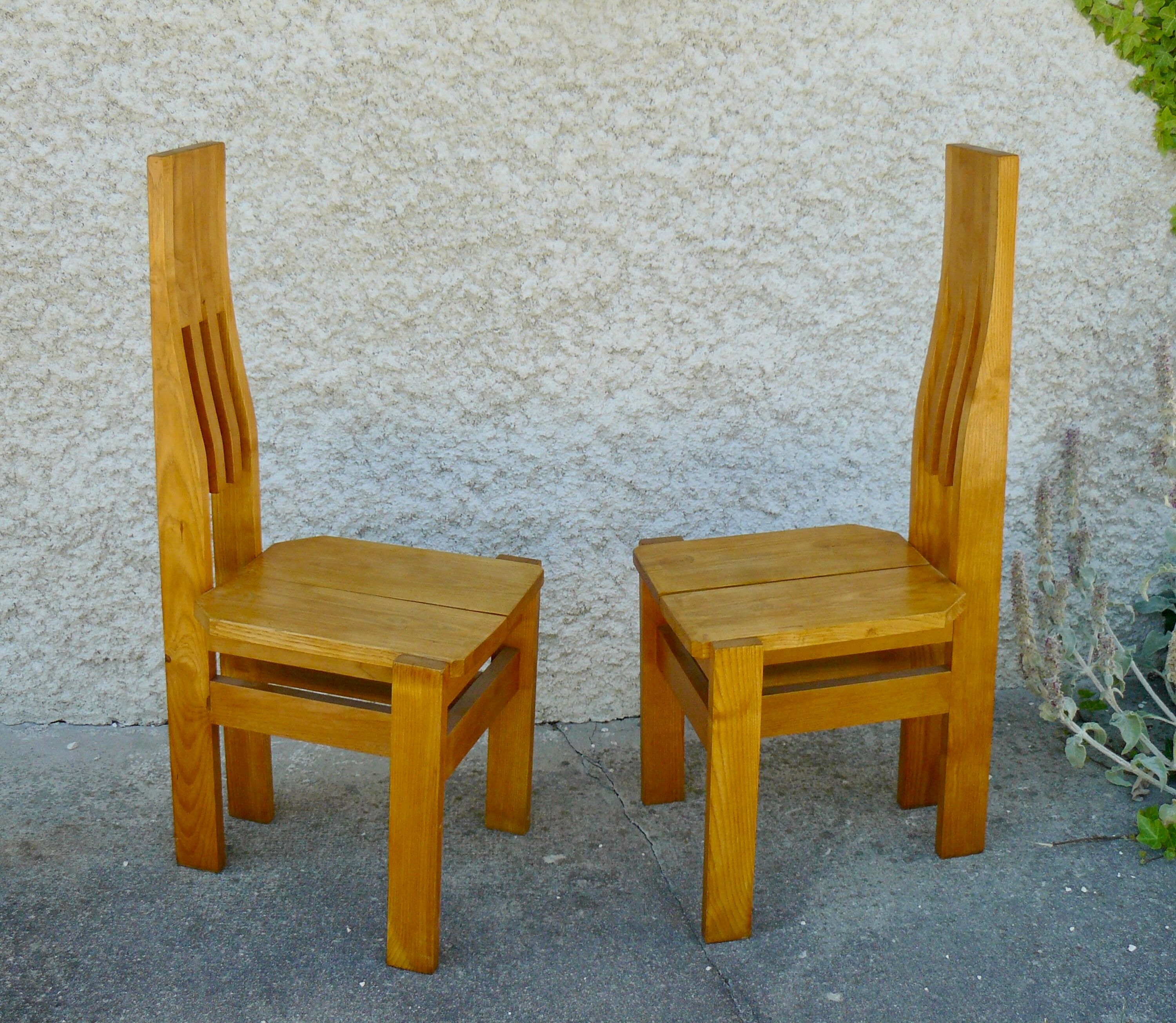 Paire de chaises modernistes bois design 1980