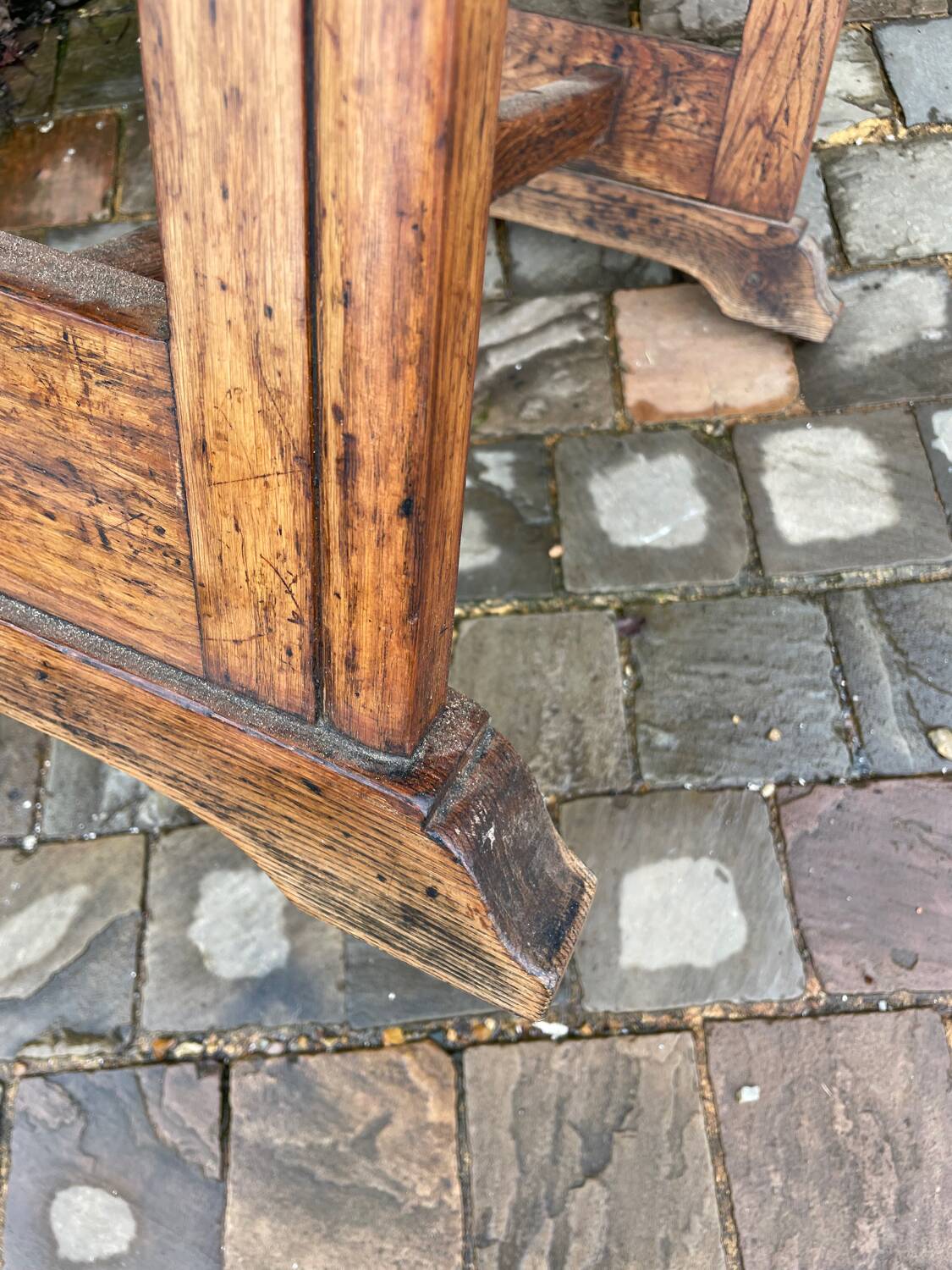 Table de bistrot bois vintage