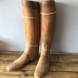 Old booted booted boots