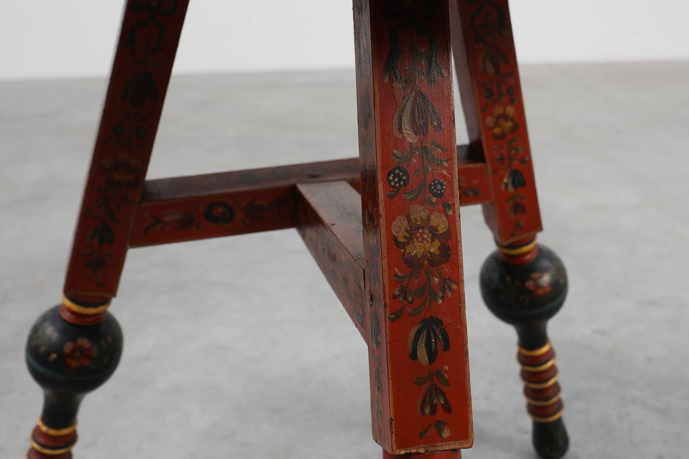 Early 19th century Hindeloopen side table, The Netherlands