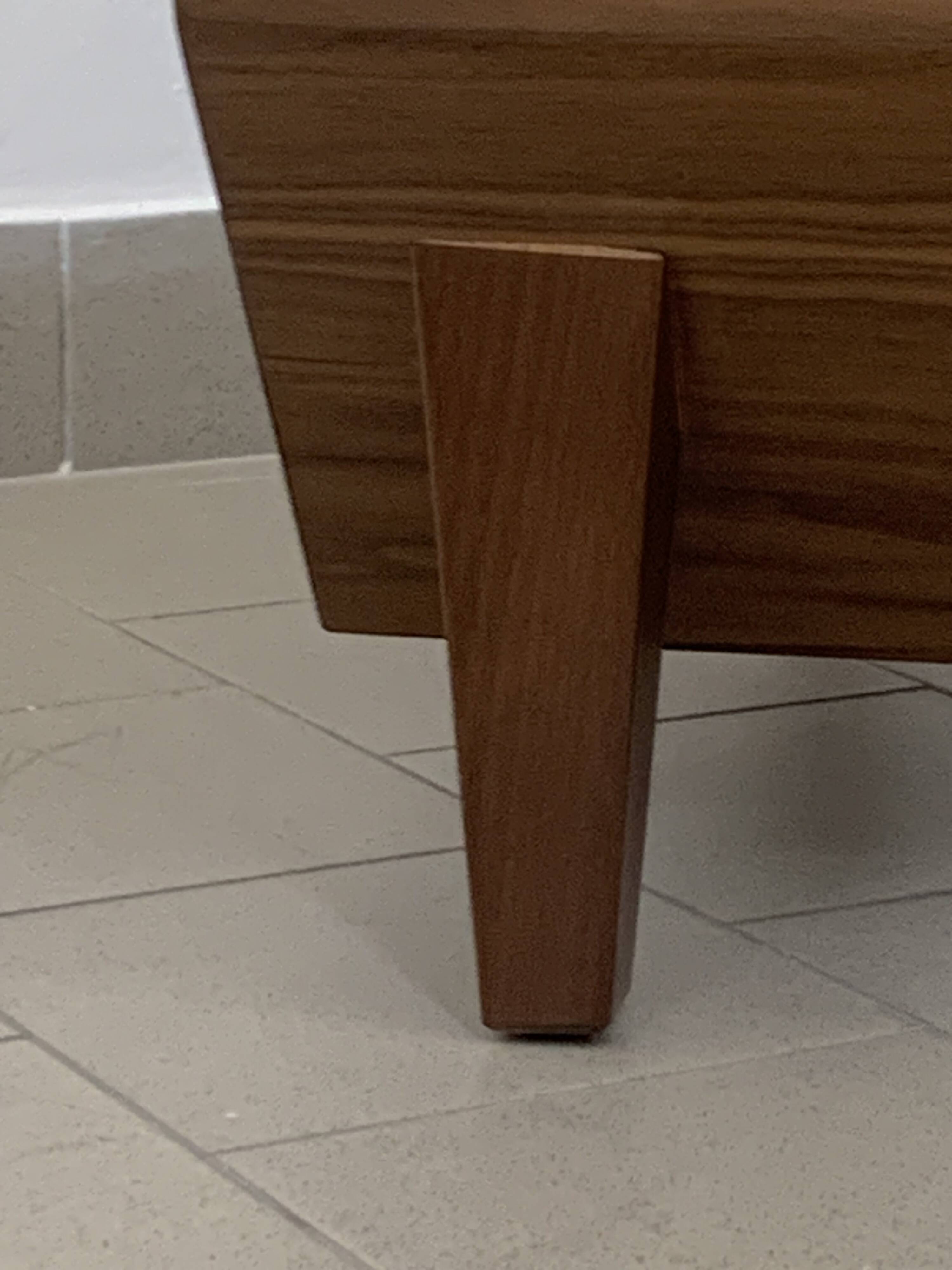 Poltrona City armchair